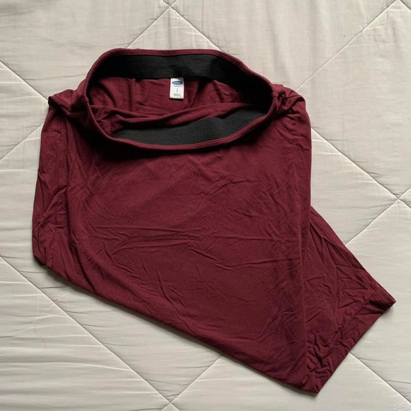 Old Navy maroon midi bodycon pencil skirt with elastic waistband, size small - Picture 2 of 3